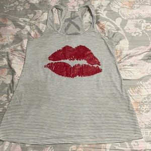 Cute kiss tank top